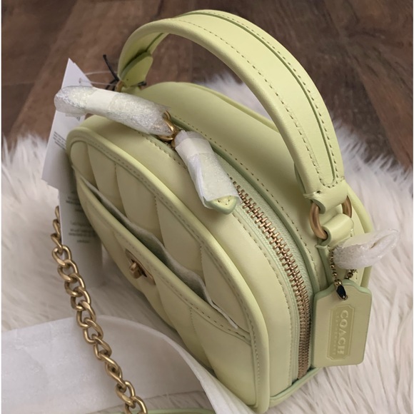 Coach Lunchbox Top Handle With Quilting - Picture 11 of 13